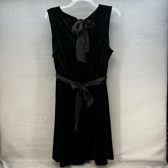 Draper James Dress Women's 2XL Black V-Neck Sleeveless Classic Little Black NWT - Picture 2 of 14